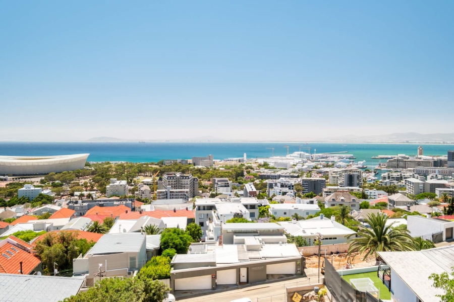 3 Bedroom Property for Sale in Green Point Western Cape